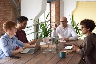 7 Things a Project Manager Should Never Do to Team-Members