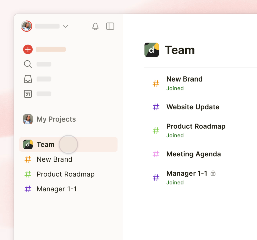 Todoist users have the option to toggle between their personal, private projects and shareable team to-do lists through a simple menu.